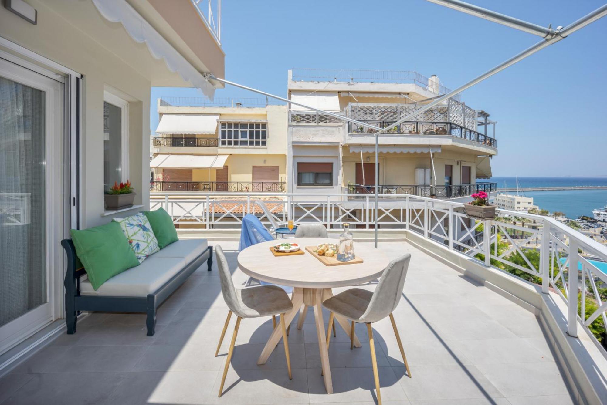 Chic, Downtown, Penthouse W Sundeck And Seaview Apartment Heraklion  Luaran gambar
